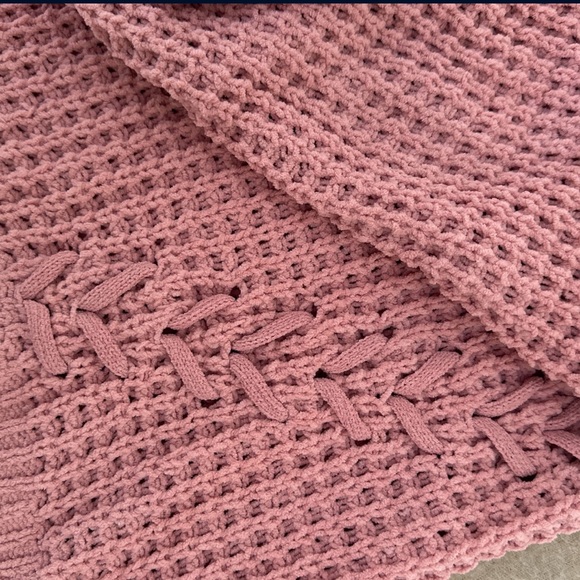 Cozy - Picture 2 of 3